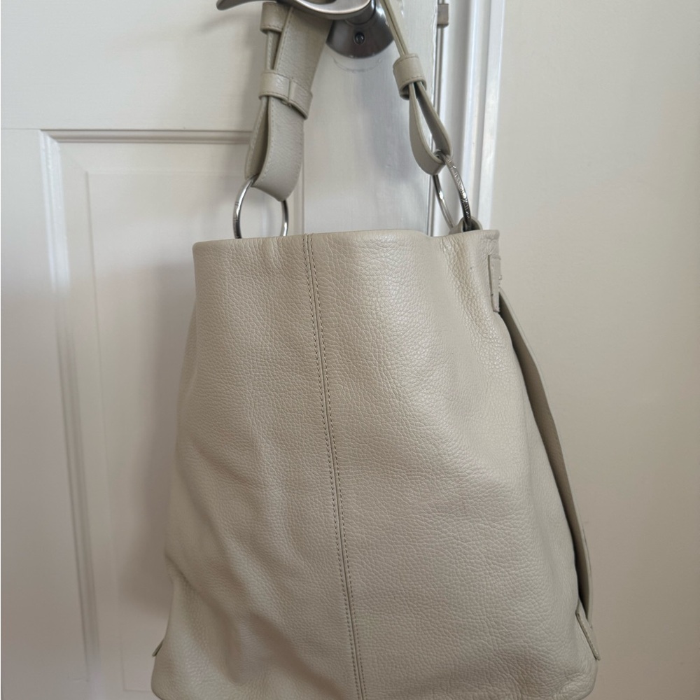 Vera Pelle Elegant Cream Leather Hobo Bag
